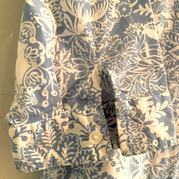 Talbots Button down Blouse is So pretty, 3/4 sleeves, stretch fabric, my fave! - Picture 5 of 8